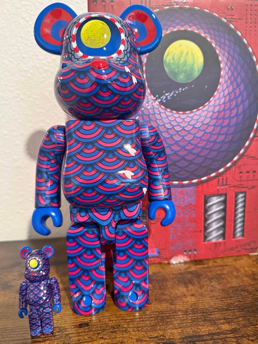 Bearbrick Style Blue & Pink Patterned Collectible Toy - Kujako peacock 400% 100%